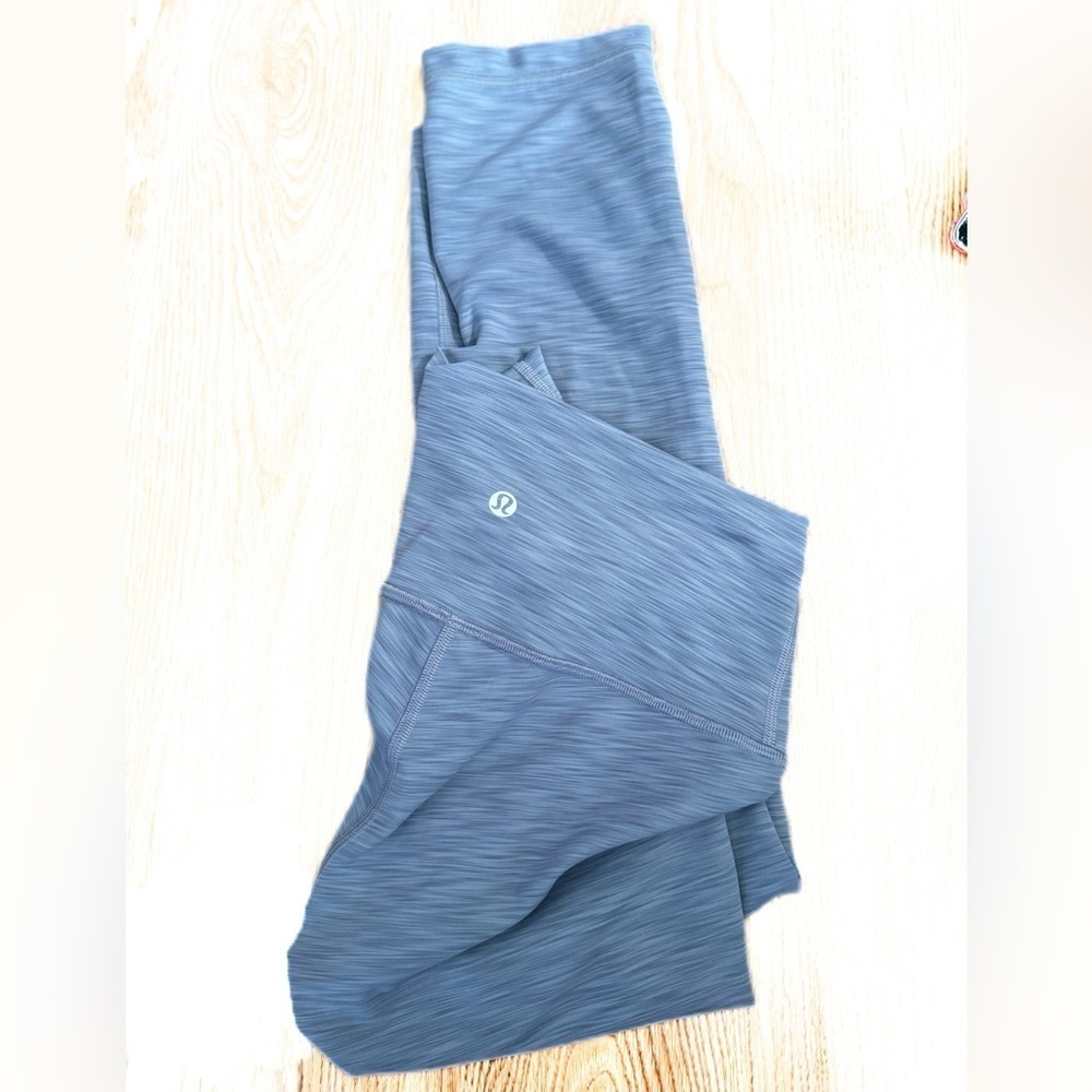 NWOT Lululemon Align cropped blue lined leggings 21” (size 4)